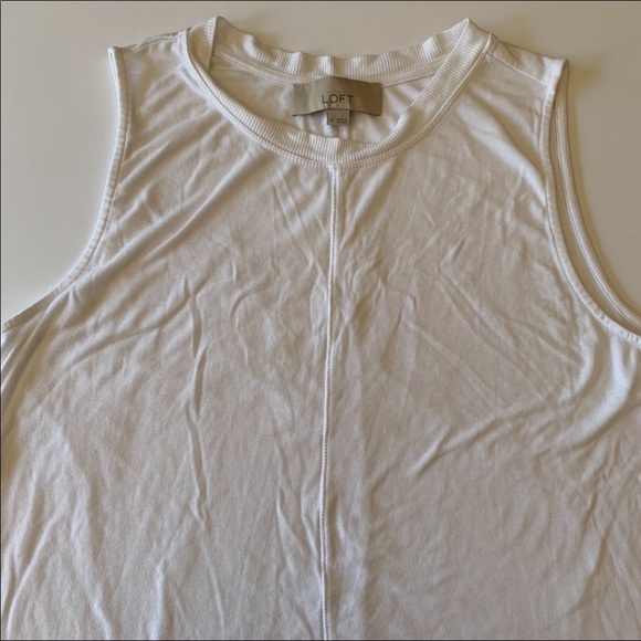 Loft Round Neck Tank Top Size Medium - Picture 5 of 8